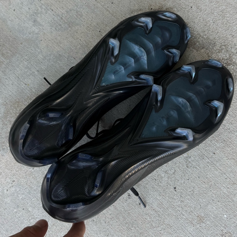 Nike Mercurial Cleats - Picture 3 of 7